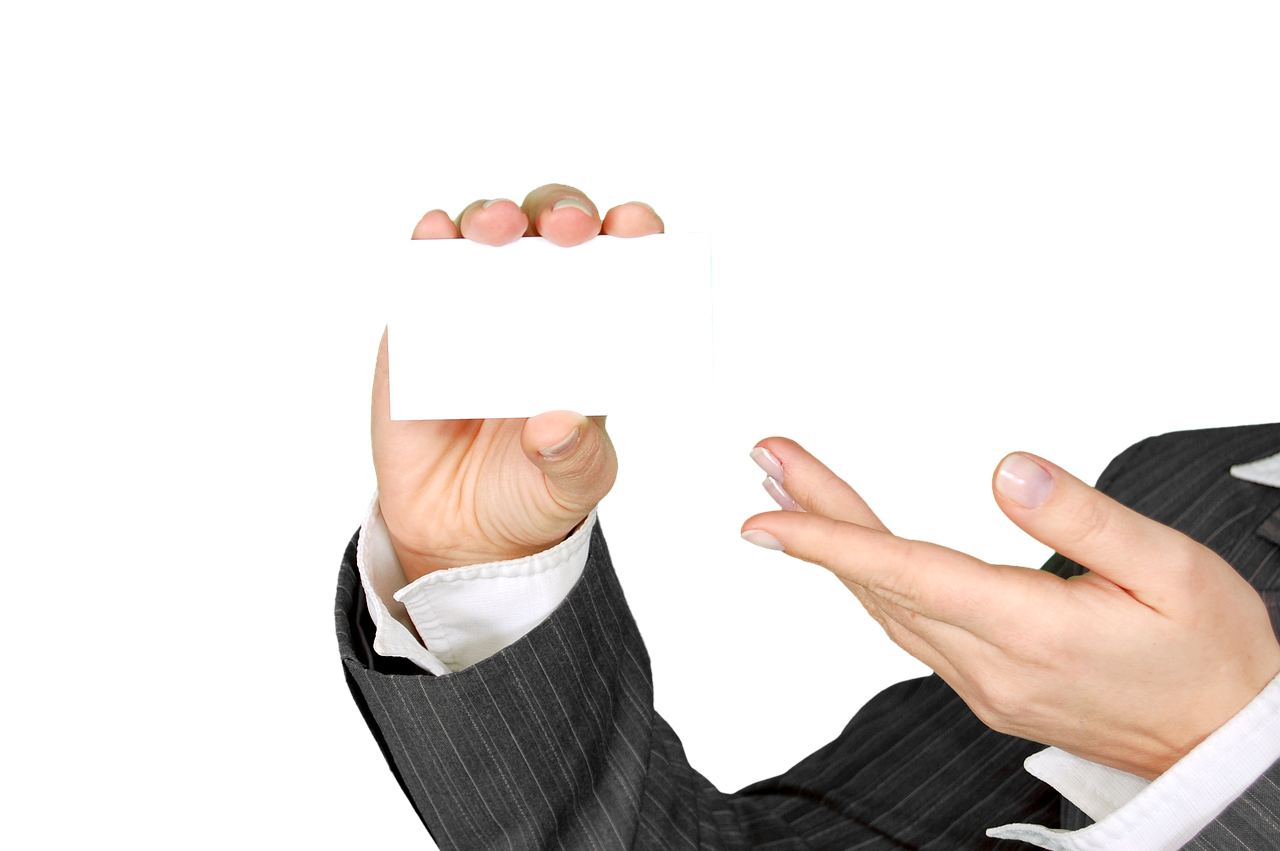 非公開求人の面接で名刺を受け取る方のポイントは？